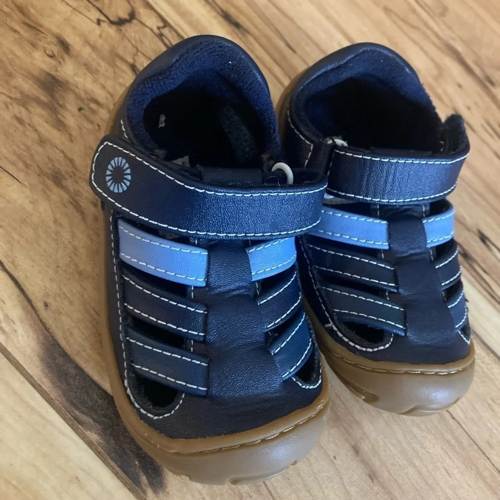 Ugg infant shoes blue size 5 infant Velcro